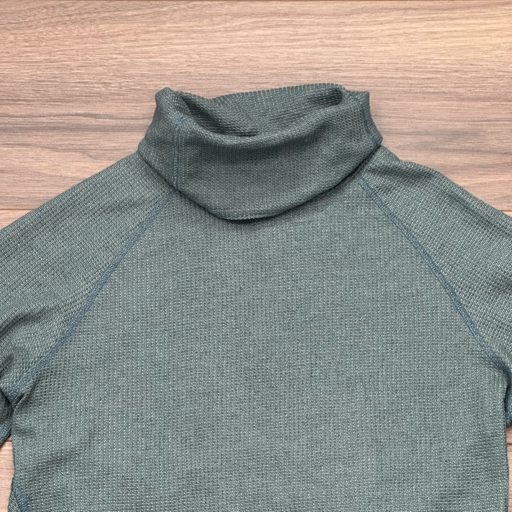 Kuhl Petra Turtleneck in Green Size Medium - Picture 4 of 14